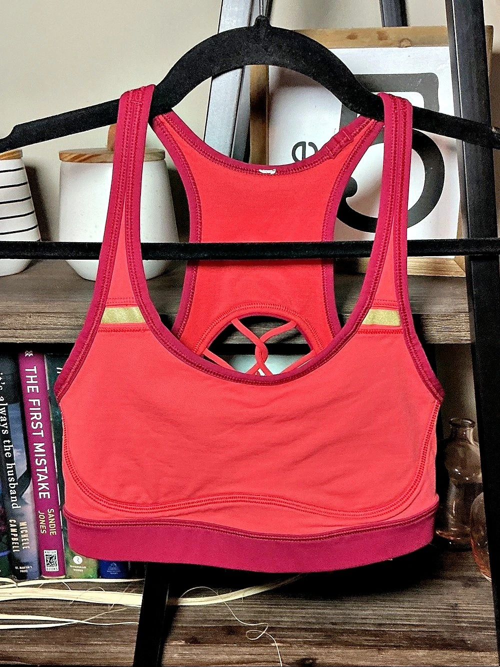 Lululemon Sweaty or Not Bra II in Alarming/Cranberry Size 4
